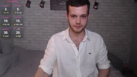 Snapshot of electric_smile chatting on January 2025 05:43:02 PM Alex online show from January 2025 05:43:02 PM