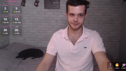 Snapshot of electric_smile chatting on January 2025 05:45:01 PM Alex online show from January 2025 05:45:01 PM