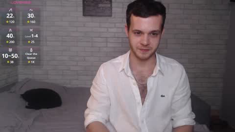 Snapshot of electric_smile chatting on January 2025 08:48:01 PM Alex online show from January 2025 08:48:01 PM