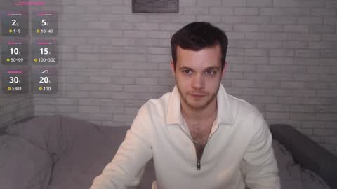 Snapshot of electric_smile chatting on January 2025 08:36:02 PM Alex online show from January 2025 08:36:02 PM