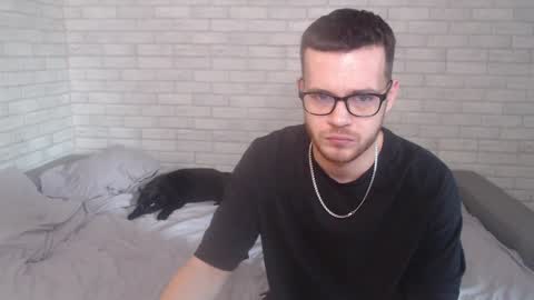 Snapshot of electric_smile chatting on February 2025 12:28:01 PM Alex online show from February 2025 12:28:01 PM