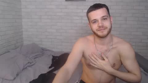 Snapshot of electric_smile chatting on February 2025 01:55:01 PM Alex online show from February 2025 01:55:01 PM