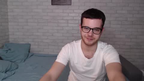 Snapshot of electric_smile chatting on March 2025 08:10:02 PM Alex online show from March 2025 08:10:02 PM