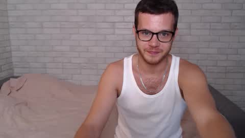 Snapshot of electric_smile chatting on September 2025 02:29:02 PM Alex online show from September 2025 02:29:02 PM