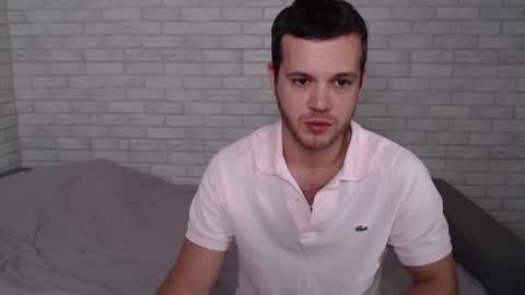 Snapshot of electric_smile chatting on September 2025 08:18:01 AM Alex online show from September 2025 08:18:01 AM