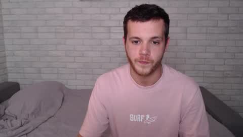 Snapshot of electric_smile chatting on September 2025 03:39:02 PM Alex online show from September 2025 03:39:02 PM