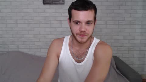 Snapshot of electric_smile chatting on October 2025 08:44:02 AM Alex online show from October 2025 08:44:02 AM