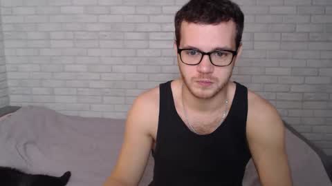 Snapshot of electric_smile chatting on October 2025 08:13:01 AM Alex online show from October 2025 08:13:01 AM