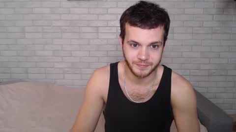 Snapshot of electric_smile chatting on October 2025 02:18:02 PM Alex online show from October 2025 02:18:02 PM