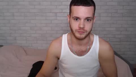 Snapshot of electric_smile chatting on October 2025 08:33:01 AM Alex online show from October 2025 08:33:01 AM