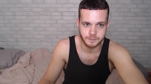 Snapshot of electric_smile chatting on October 2025 07:53:02 PM Alex online show from October 2025 07:53:02 PM