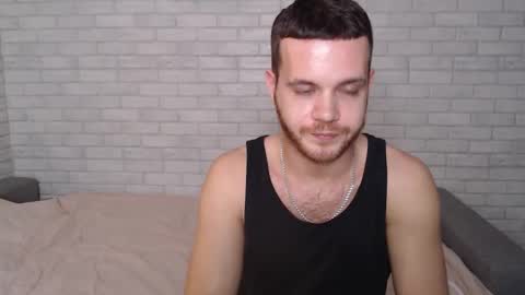 Snapshot of electric_smile chatting on October 2025 01:23:04 PM Alex online show from October 2025 01:23:04 PM