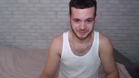 Snapshot of electric_smile chatting on November 2025 03:24:02 PM Alex online show from November 2025 03:24:02 PM