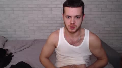 Snapshot of electric_smile chatting on November 2025 07:02:02 PM Alex online show from November 2025 07:02:02 PM