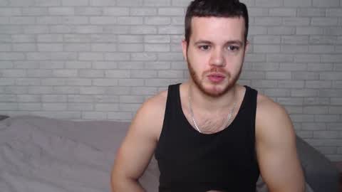 Snapshot of electric_smile chatting on November 2025 05:01:02 AM Alex online show from November 2025 05:01:02 AM