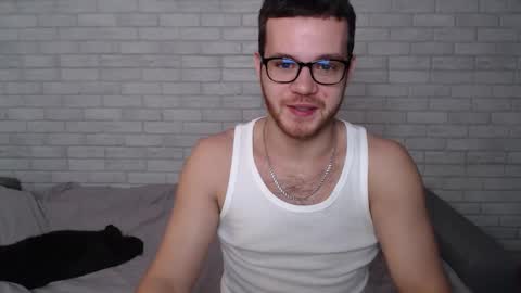 Snapshot of electric_smile chatting on November 2025 06:23:02 AM Alex online show from November 2025 06:23:02 AM