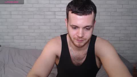 Snapshot of electric_smile chatting on January 2026 05:27:02 PM Alex online show from January 2026 05:27:02 PM