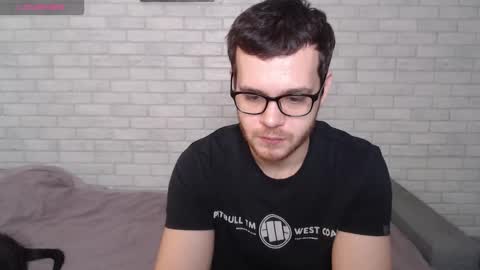 Snapshot of electric_smile chatting on February 2026 08:10:01 AM Alex online show from February 2026 08:10:01 AM