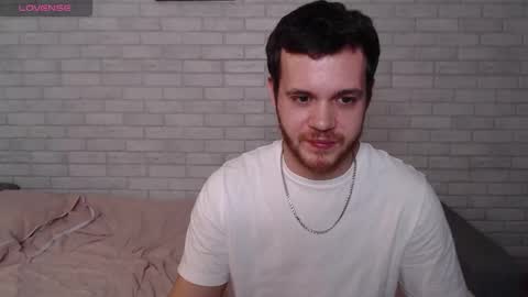 Snapshot of electric_smile chatting on February 2026 04:37:02 PM Alex online show from February 2026 04:37:02 PM