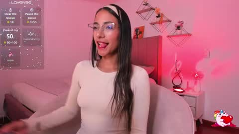 Snapshot of elegant_rouse chatting on May 2026 10:51:02 PM Rouse online show from May 2026 10:51:02 PM