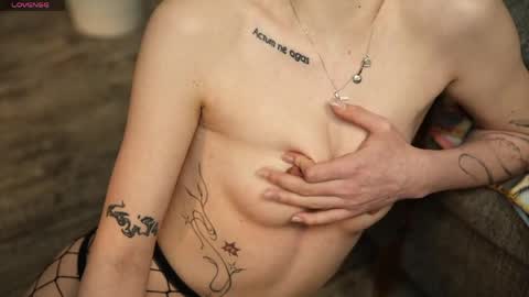 Jess online show from April 2026 08:46:02 PM