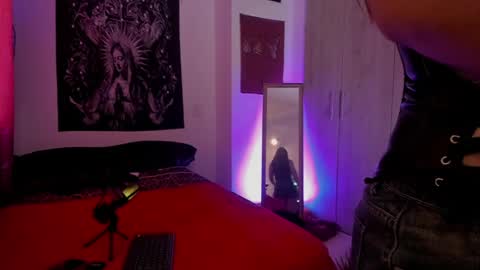 elektra carey online show from May 2026 09:23:02 PM