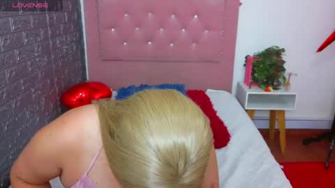 elektra_doll online show from May 2026 05:20:01 PM
