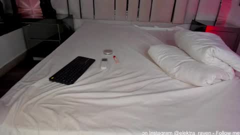 Snapshot of elektra_raven chatting on September 2025 03:06:02 PM elektra_raven online show from September 2025 03:06:02 PM