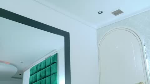 elektradoll1 online show from May 2026 12:02:01 PM