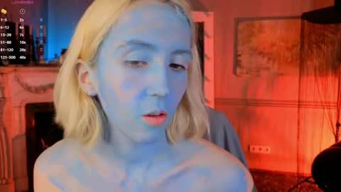 Elen  online show from May 2026 06:42:01 AM