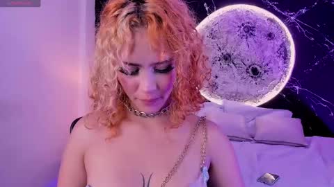 Snapshot of elena_rosse chatting on March 2025 02:15:01 AM Elena online show from March 2025 02:15:01 AM