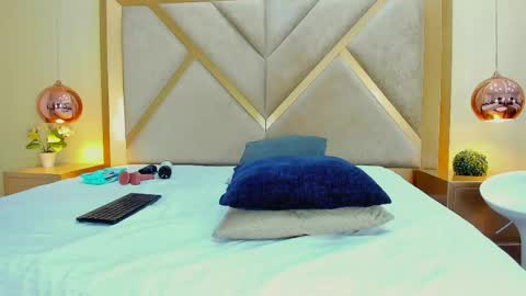 Elena Watsonn online show from May 2026 07:56:02 PM