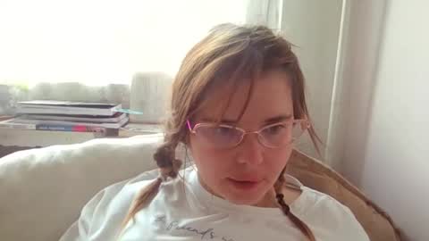 Snapshot of elenaflirt chatting on December 2025 11:48:02 AM Elena online show from December 2025 11:48:02 AM