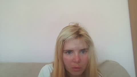 Snapshot of elenaflirt chatting on June 2026 08:11:02 AM Elena online show from June 2026 08:11:02 AM