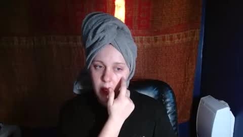 Snapshot of elenagilbert12 chatting on January 2025 12:43:02 AM Goddess Elena online show from January 2025 12:43:02 AM