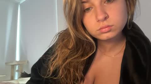 Elena online show from May 2026 02:13:01 PM