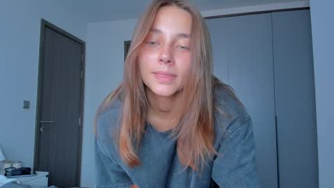 Eleonora online show from January 2025 09:15:02 AM