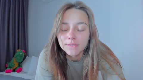 Eleonora online show from February 2025 08:35:01 AM