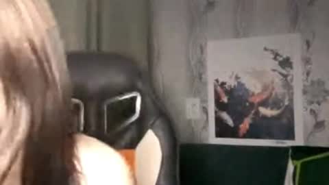 Snapshot of eleonoreyouree chatting on February 2026 03:43:01 PM Lotte online show from February 2026 03:43:01 PM