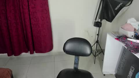 elettra_bennet online show from October 2025 12:03:01 AM