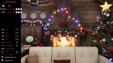 Elfie Love online show from December 2024 09:22:02 PM