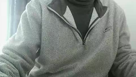 Snapshot of elfyonee chatting on February 2025 02:35:02 PM elfyonee online show from February 2025 02:35:02 PM