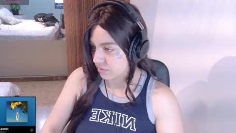 eli666uwu online show from October 2025 06:15:02 PM