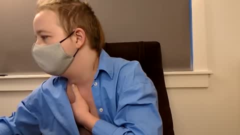 Snapshot of eli_hayes chatting on February 2025 09:45:02 PM Elias online show from February 2025 09:45:02 PM