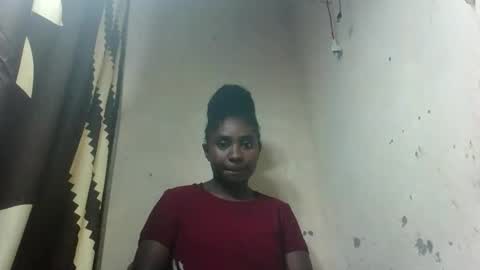 Snapshot of eliannee chatting on December 2025 09:24:01 AM eliannee online show from December 2025 09:24:01 AM