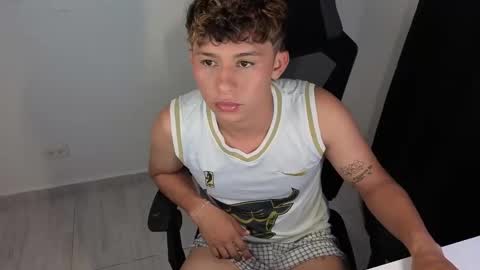 Snapshot of elias_steel1 chatting on March 2025 02:36:01 AM elias online show from March 2025 02:36:01 AM