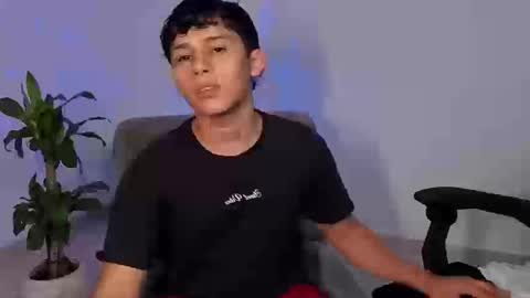 Snapshot of elias_steel1 chatting on September 2025 04:50:01 PM elias online show from September 2025 04:50:01 PM