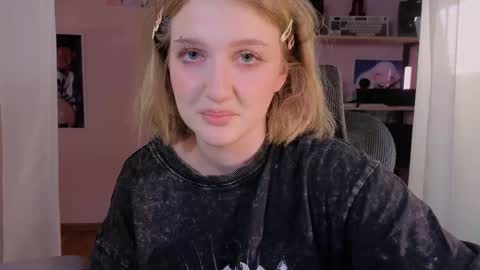 Ellie online show from February 2026 07:51:01 AM