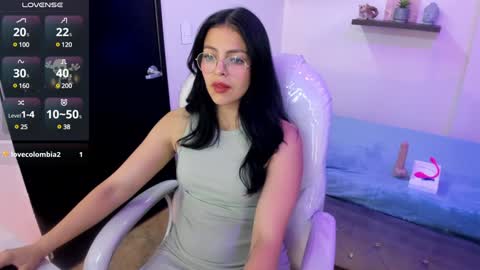 Eliie online show from December 2024 04:09:02 AM