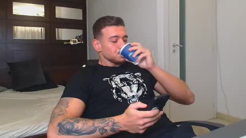 ElijahThorne online show from January 2026 05:11:02 AM